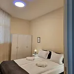 Azur - Self Check-in And 2 Bikes Apartment Burgas